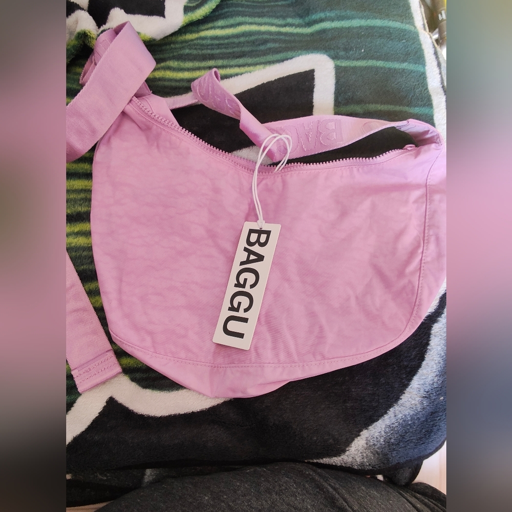 Baggu medium crescent Peony